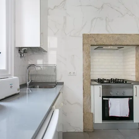 Restauradores By Hill