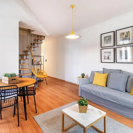 Restauradores By Hill